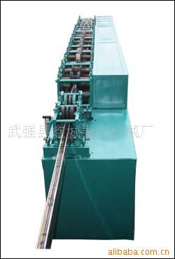 武強(qiáng)縣鑫城卷閘機(jī)械廠